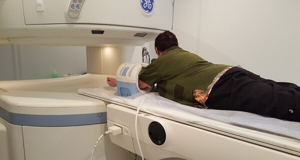Как проходит процедура МРТ локтевого сустава